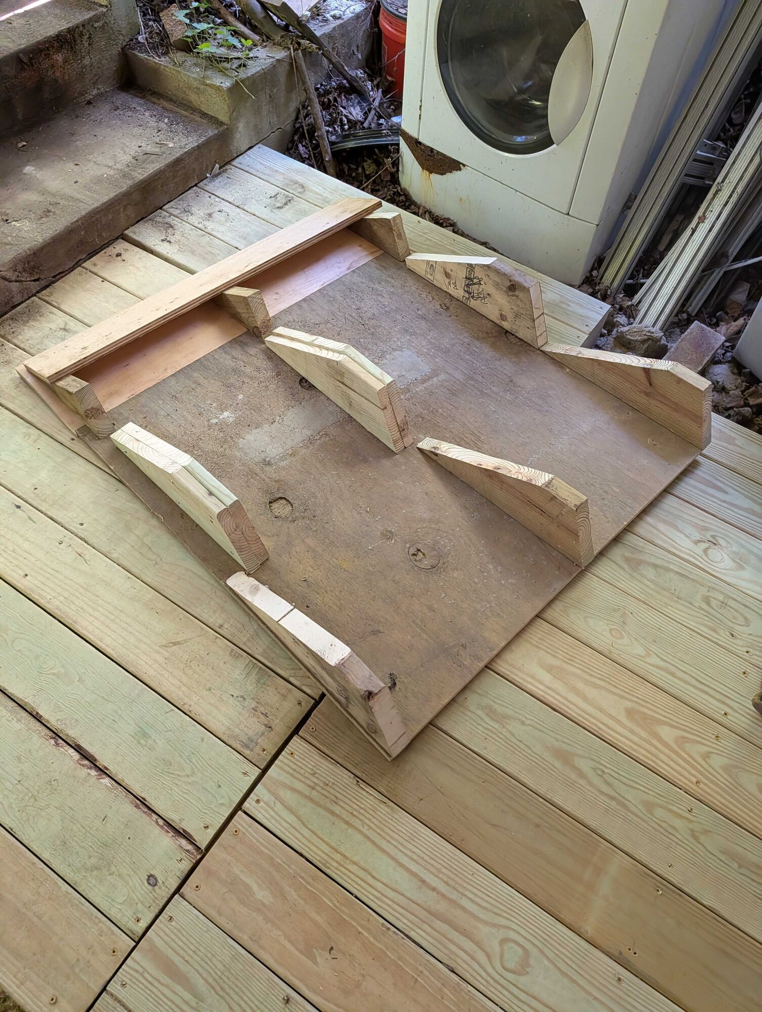./ramp-stringers.jpg ./ramp-stringers.jpg