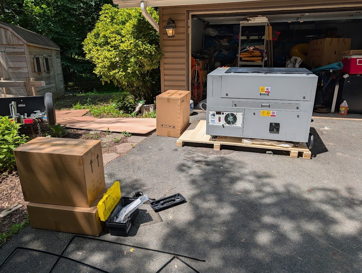 ./uncrated.jpg ./uncrated.jpg