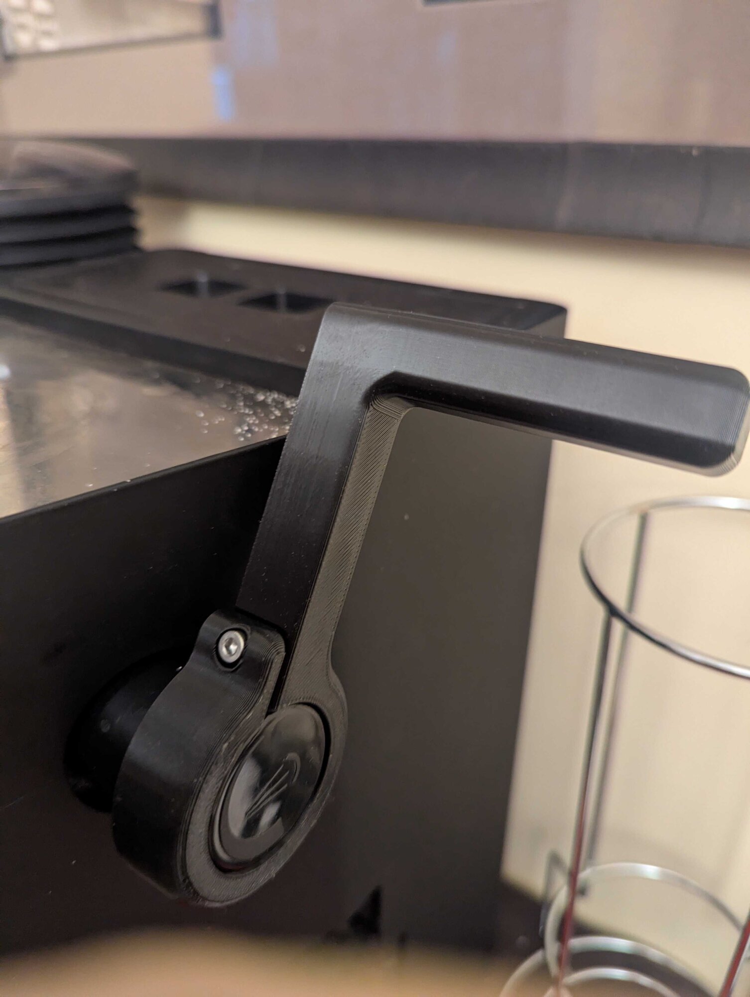 ./steam-handle.jpg ./steam-handle.jpg