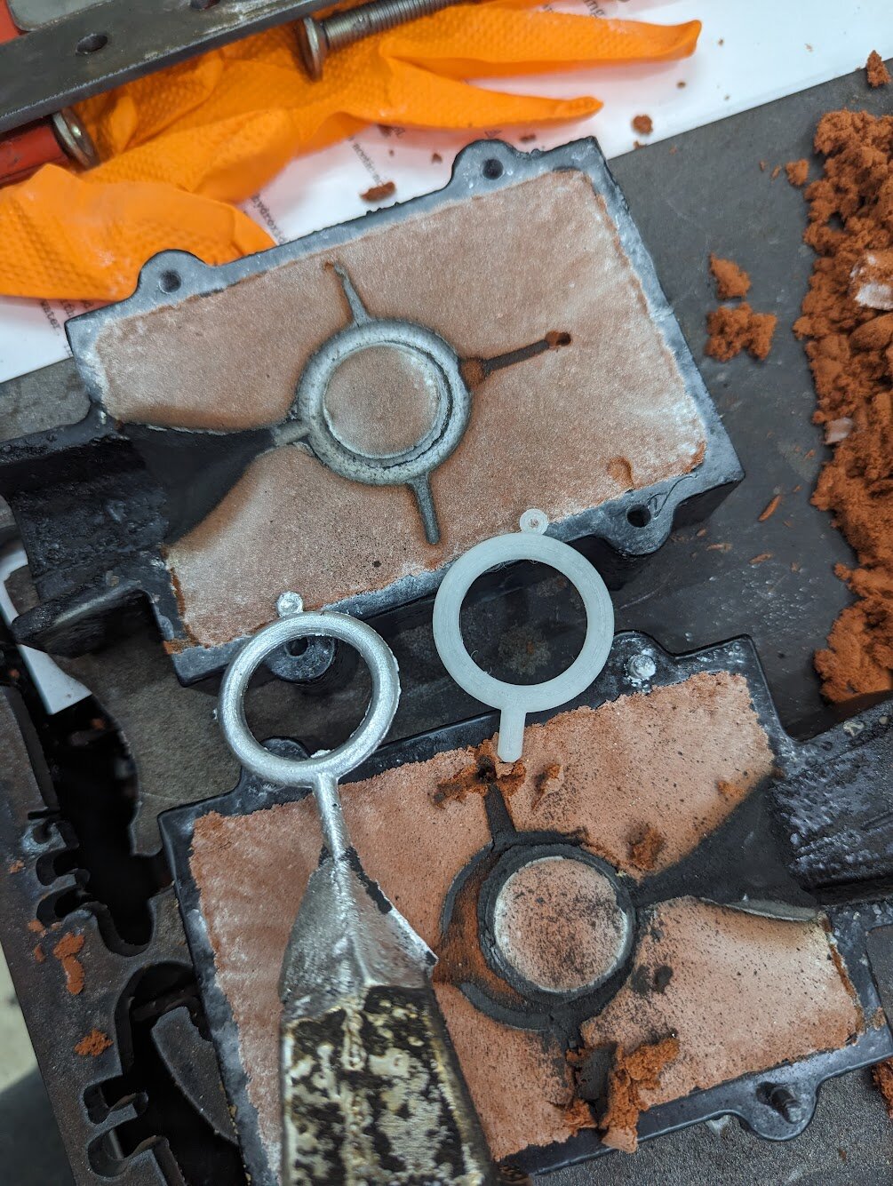 ./delft-clay-mold.jpg ./delft-clay-mold.jpg