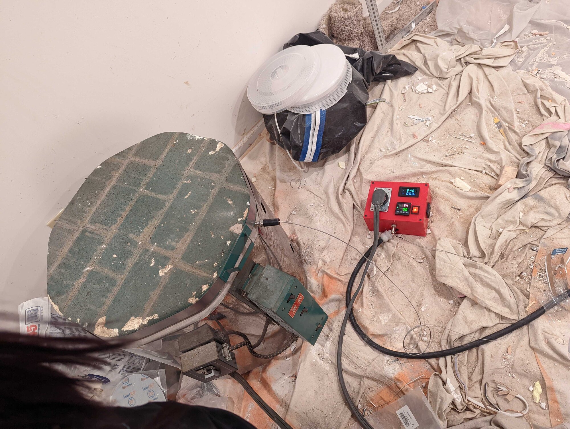 ./kiln-working.jpg ./kiln-working.jpg