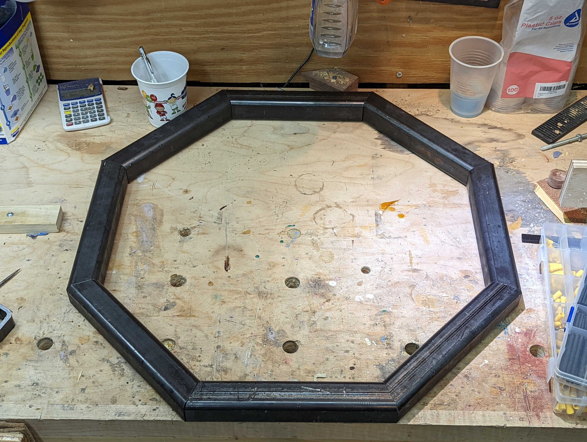 ./octagon-frame.jpg ./octagon-frame.jpg