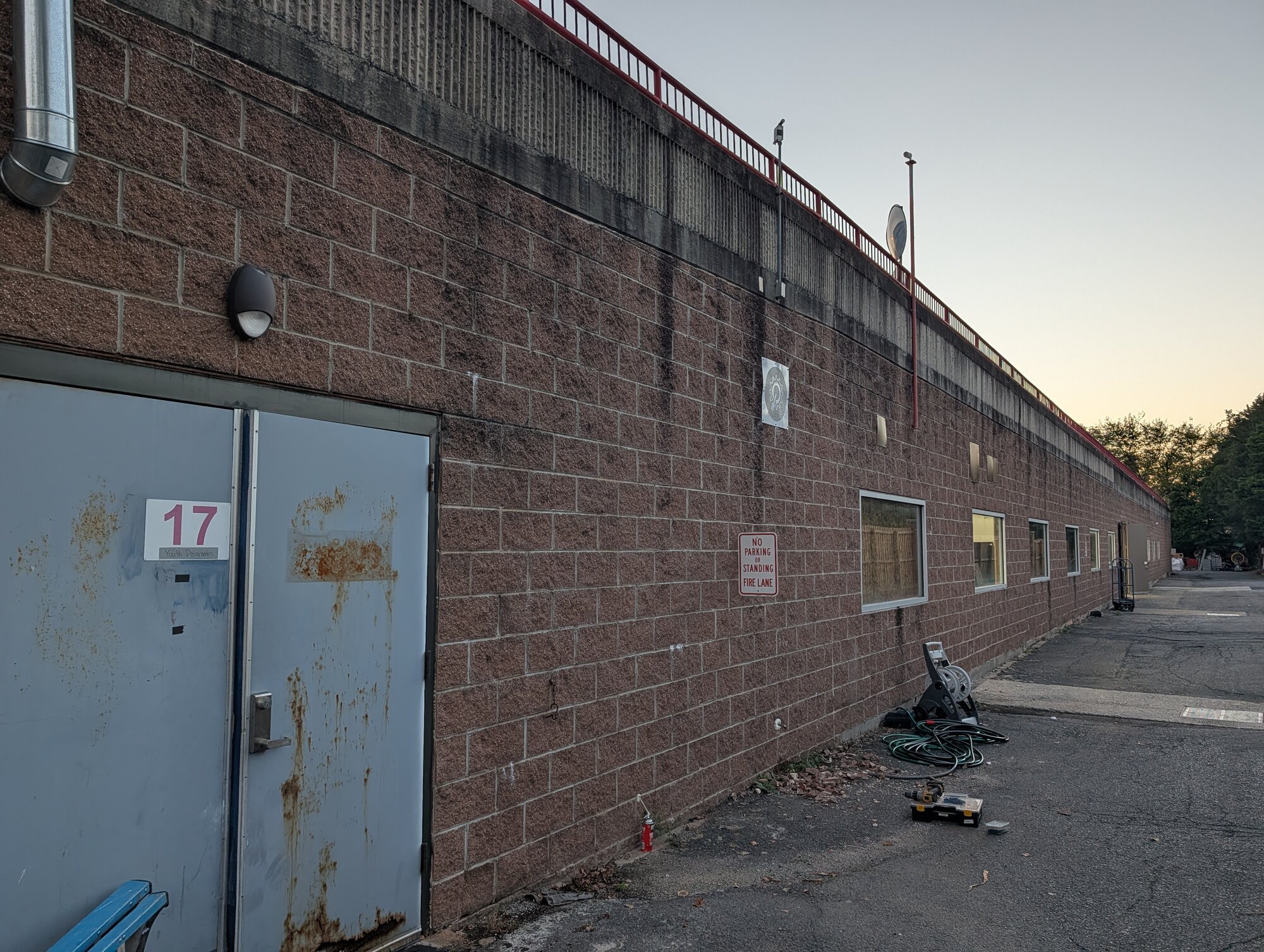 ./the-alley.jpg ./the-alley.jpg