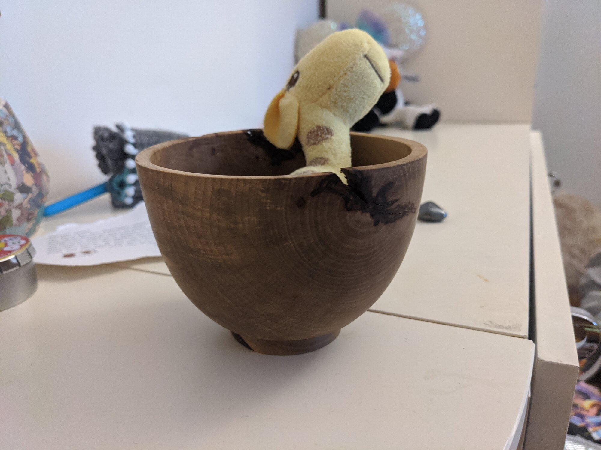 ./cracked-bowl.jpg ./cracked-bowl.jpg