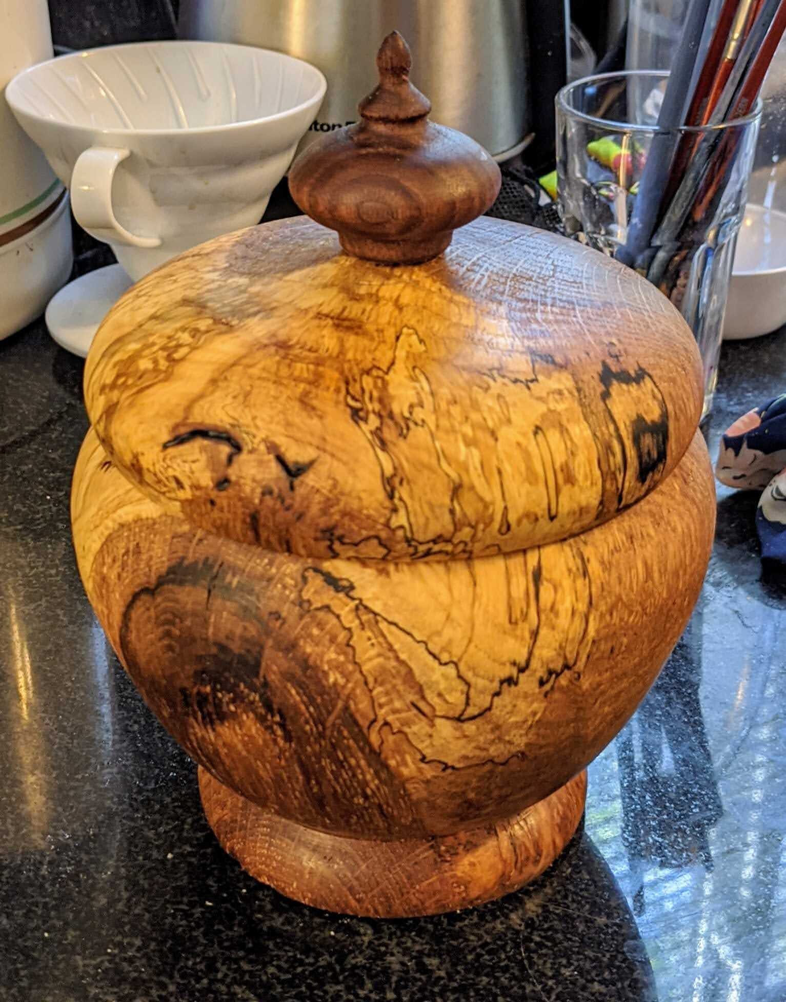 ./acorn-box-2.jpg ./acorn-box-2.jpg